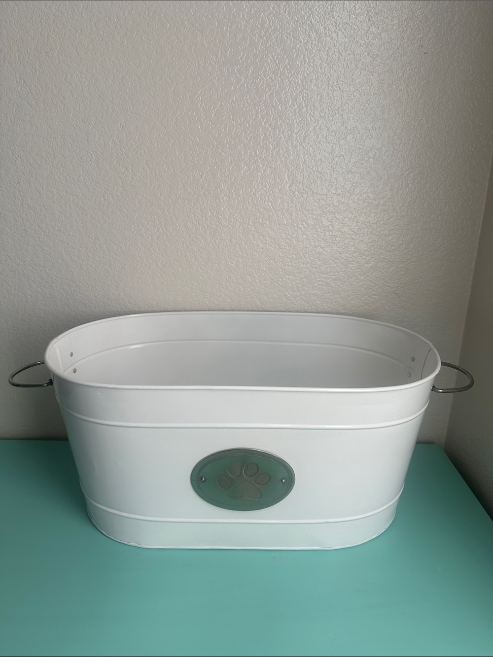 Harry Baker white handmade metal storage tub with silver paw detail-used